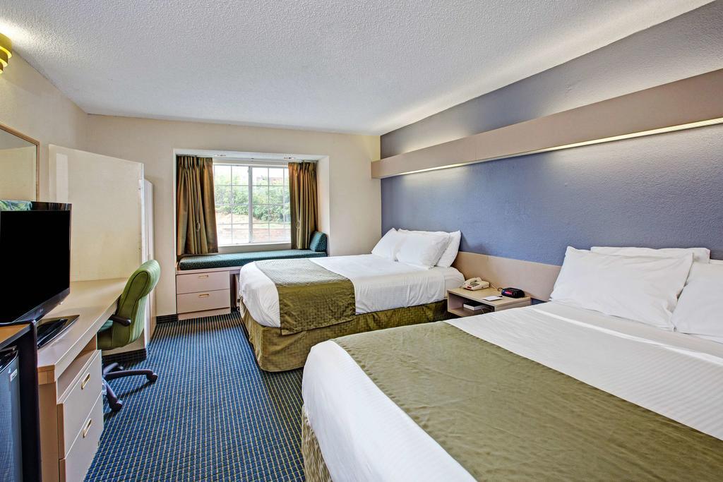 Microtel Inn & Suites By Wyndham Стейтсвіль Екстер'єр фото